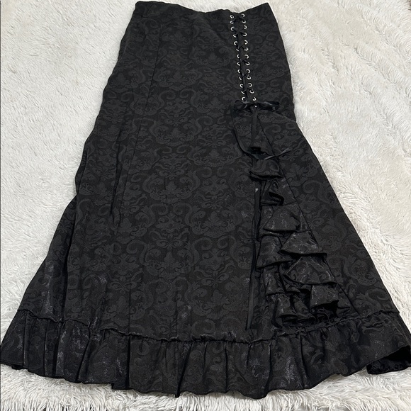 Dresses & Skirts - 🐎 Boutique Lace Up Ruffle Western Maxi Skirt